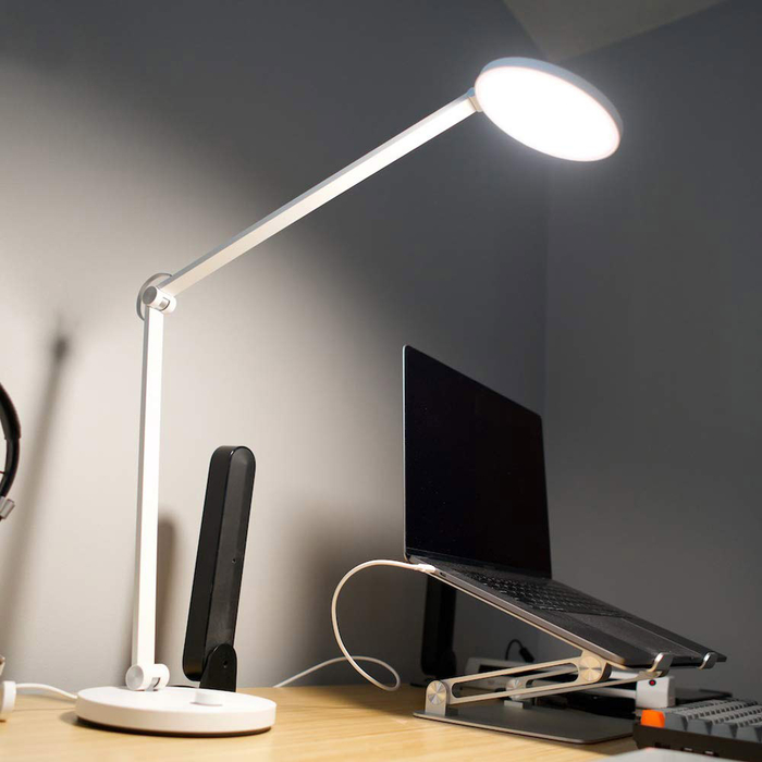 Умная лампа Xiaomi Mi Smart LED Desk Lamp Pro BHR4119GL