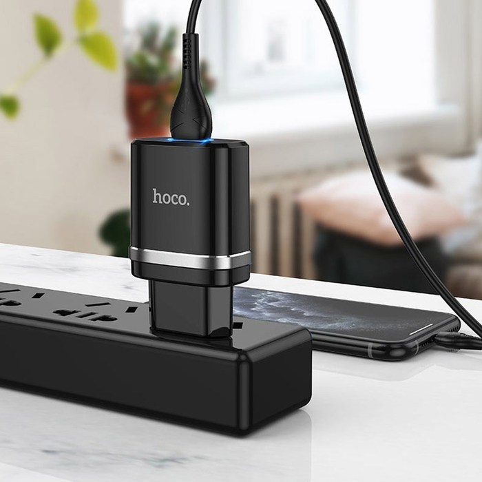 Сетевое зарядное устройство HOCO N1 2.4A черный + кабель Lightning